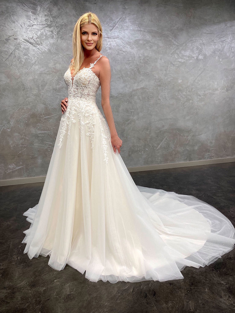 Amera Vera 2021 Brautkleid B2117 (2) Fashion Dreams Dormagen